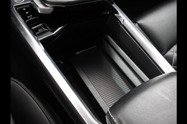 Audi e-tron e-tron 55 quattro | Leder | Navigatie | Trekhaak | Led koplampen | Tour pakket | Virtual cockpit | Cruise control adaptief