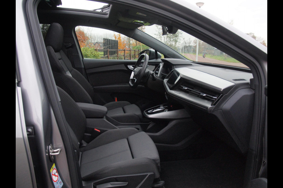 Audi Q4 e-tron 40 Launch edition Advanced Plus 77 kWh | Panoramadak | Camera | Apple Carplay | Cruise Control | NL-Auto |