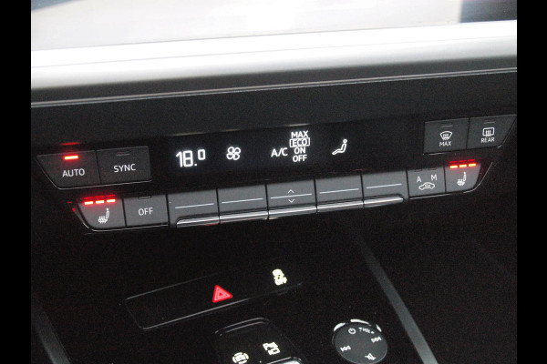 Audi Q4 e-tron 40 Launch edition Advanced Plus 77 kWh | Panoramadak | Camera | Apple Carplay | Cruise Control | NL-Auto |