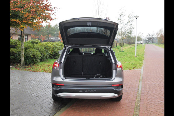 Audi Q4 e-tron 40 Launch edition Advanced Plus 77 kWh | Panoramadak | Camera | Apple Carplay | Cruise Control | NL-Auto |