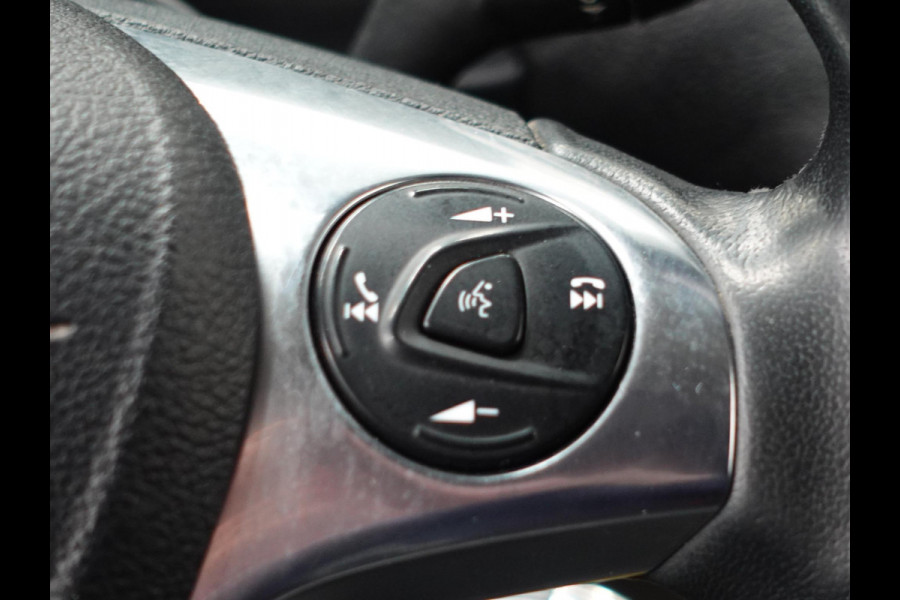 Ford Transit Connect L2 Automaat Trend 3zits Trekhaak Navigatie Parkeersensoren achter Cruise Control Camera DAB+ Airco