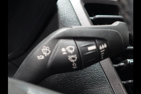 Ford Transit Connect L2 Automaat Trend 3zits Trekhaak Navigatie Parkeersensoren achter Cruise Control Camera DAB+ Airco