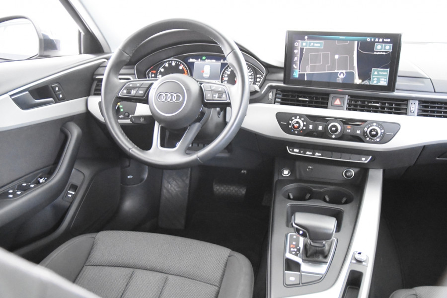 Audi A4 Limousine 35 TFSI S-Tronic *1ste Eigenaar*Navigatie*Trekhaak*PDC*