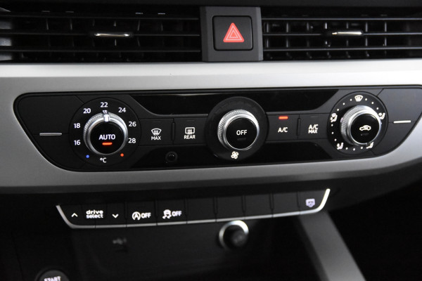 Audi A4 Limousine 35 TFSI S-Tronic *1ste Eigenaar*Navigatie*Trekhaak*PDC*