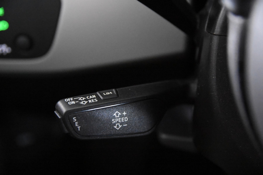 Audi A4 Limousine 35 TFSI S-Tronic *1ste Eigenaar*Navigatie*Trekhaak*PDC*