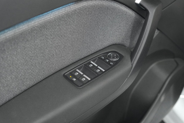 Renault Captur 1.6 E-Tech full hybrid 145 Techno | Nieuw Model | Camera | Apple Carplay | Parkeersensoren