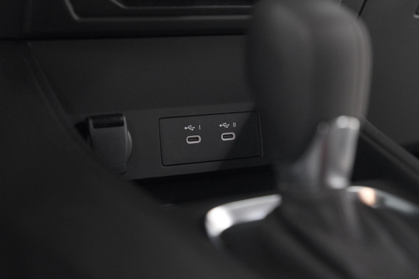 Renault Captur 1.6 E-Tech full hybrid 145 Techno | Nieuw Model | Camera | Apple Carplay | Parkeersensoren