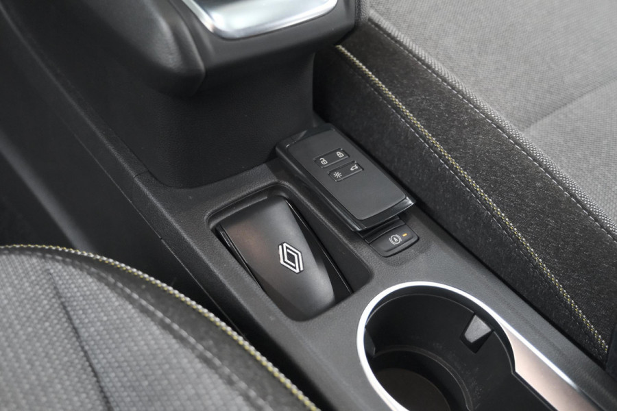 Renault Captur 1.6 E-Tech full hybrid 145 Techno | Nieuw Model | Camera | Apple Carplay | Parkeersensoren