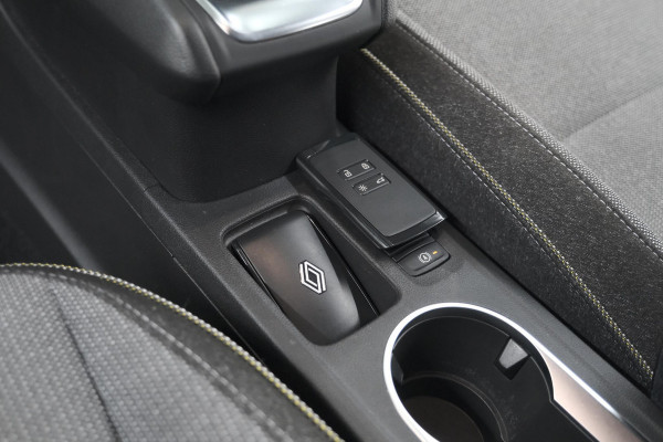 Renault Captur 1.6 E-Tech full hybrid 145 Techno | Nieuw Model | Camera | Apple Carplay | Parkeersensoren