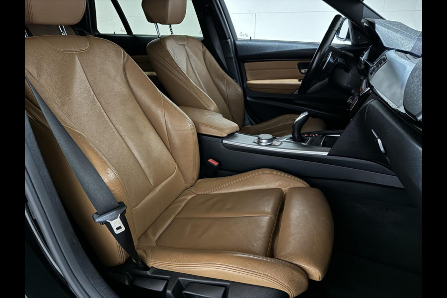 BMW 3 Serie Touring 320i M Sport Pano H/K Leer Camera NAP