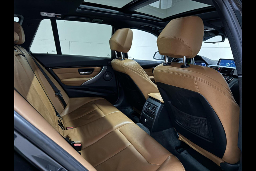 BMW 3 Serie Touring 320i M Sport Pano H/K Leer Camera NAP
