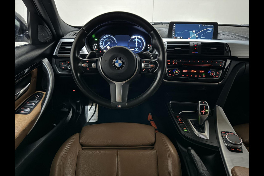 BMW 3 Serie Touring 320i M Sport Pano H/K Leer Camera NAP