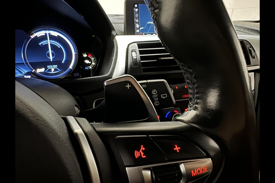 BMW 3 Serie Touring 320i M Sport Pano H/K Leer Camera NAP