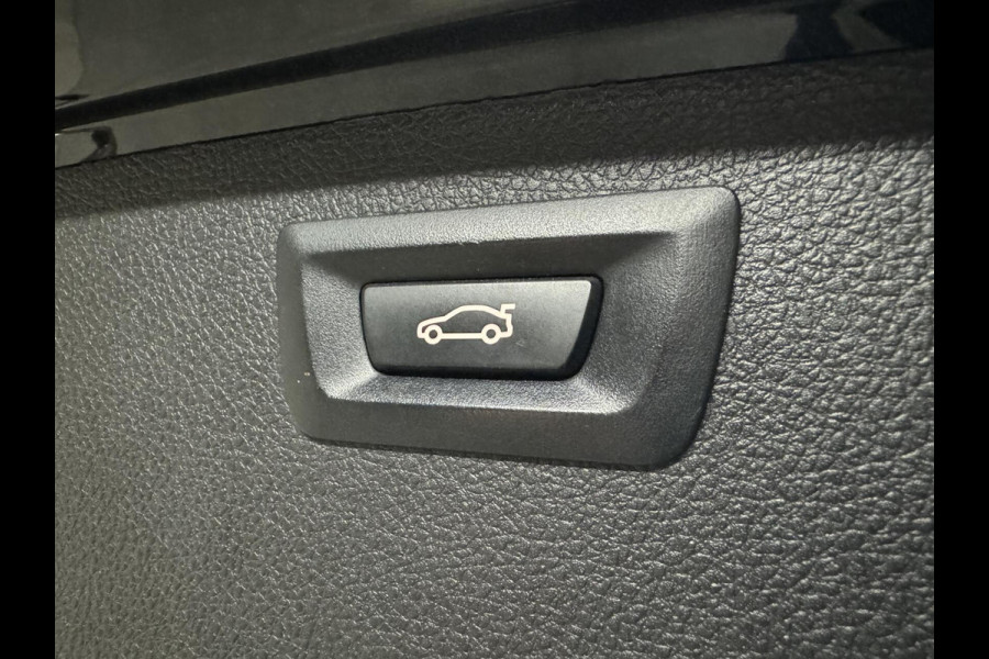 BMW 3 Serie Touring 320i M Sport Pano H/K Leer Camera NAP