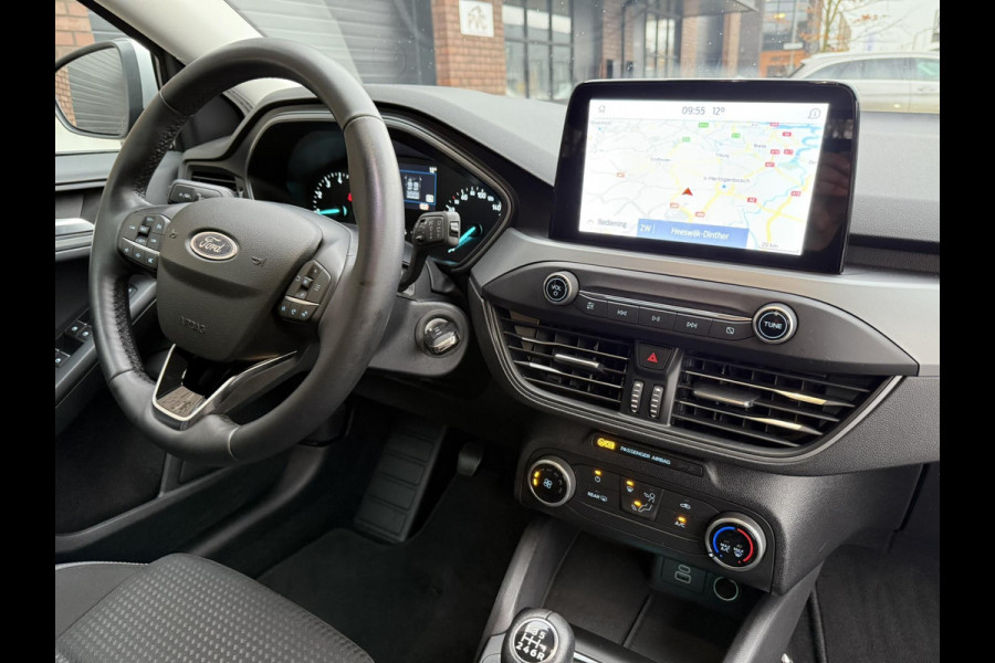 Ford FOCUS Wagon 1.0 EcoBoost Hybrid Titanium / ALL-Season banden / Navigatiesysteem 8 inch Touch- & Swipescreen