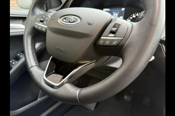 Ford FOCUS Wagon 1.0 EcoBoost Hybrid Titanium / ALL-Season banden / Navigatiesysteem 8 inch Touch- & Swipescreen