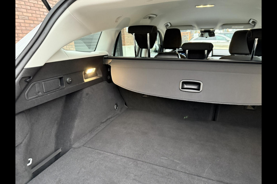 Ford FOCUS Wagon 1.0 EcoBoost Hybrid Titanium / ALL-Season banden / Navigatiesysteem 8 inch Touch- & Swipescreen