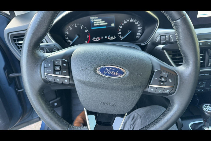 Ford FOCUS Wagon 1.0 EcoBoost Titanium Business Trekhaak | Adaptieve Cruise | Winterpack | Full LED | 17 inch Lichtmetaal | Dealer onderhouden