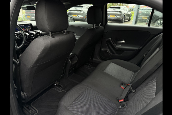 Mercedes-Benz A-Klasse 180 Aut. Business Sol. | Navi | Camera | M-Bux |