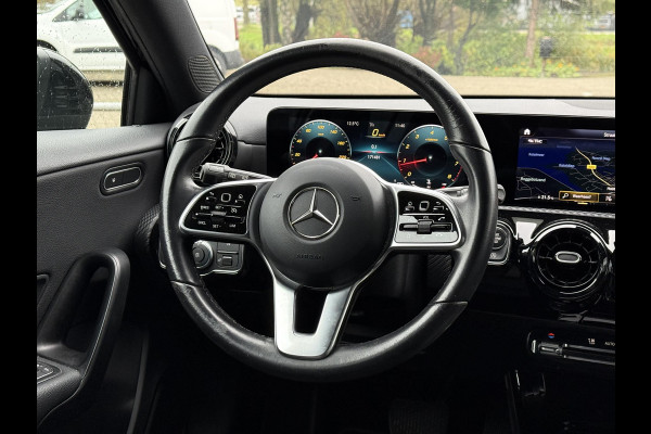 Mercedes-Benz A-Klasse 180 Aut. Business Sol. | Navi | Camera | M-Bux |