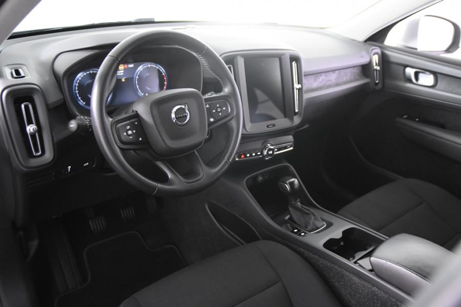 Volvo XC40 1.5 T2 Momentum *1ste Eigenaar*Navigatie*DAB*Parkassist*