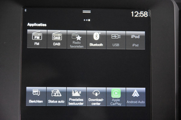 Volvo XC40 1.5 T2 Momentum *1ste Eigenaar*Navigatie*DAB*Parkassist*