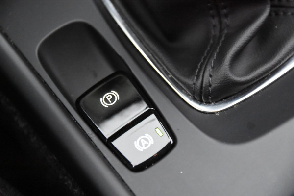 Volvo XC40 1.5 T2 Momentum *1ste Eigenaar*Navigatie*DAB*Parkassist*