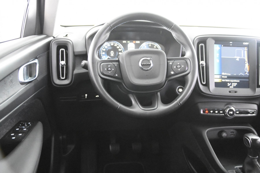 Volvo XC40 1.5 T2 Momentum *1ste Eigenaar*Navigatie*DAB*Parkassist*