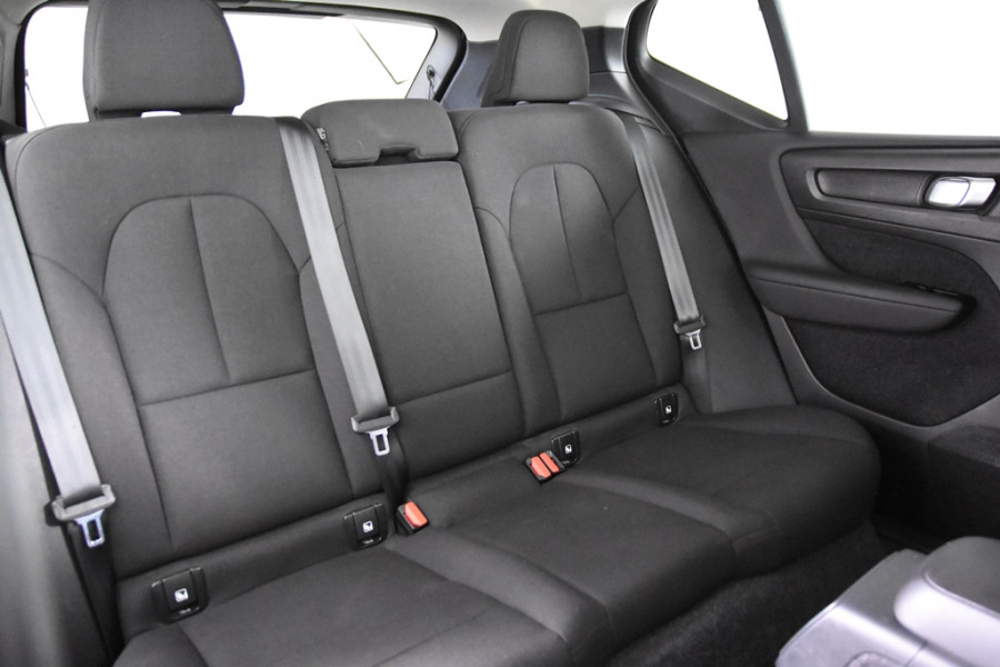 Volvo XC40 1.5 T2 Momentum *1ste Eigenaar*Navigatie*DAB*Parkassist*