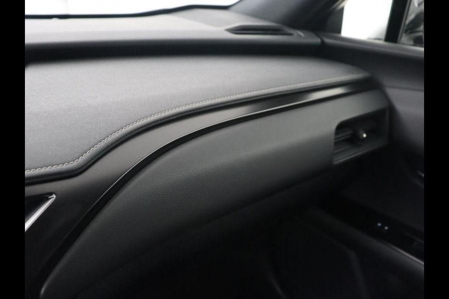 Lexus UX 300e Business 54 kWh | 1e eigenaar | Adaptive cruise | Carplay | Camera | Navigatie | Full LED | Elektrische stoelen | Climate control | Bluetooth