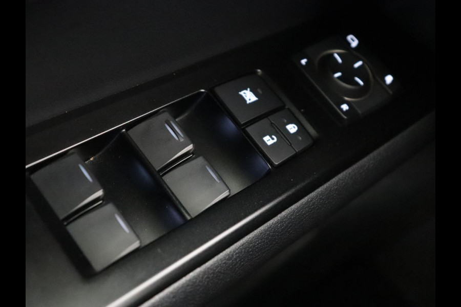 Lexus UX 300e Business 54 kWh | 1e eigenaar | Adaptive cruise | Carplay | Camera | Navigatie | Full LED | Elektrische stoelen | Climate control | Bluetooth