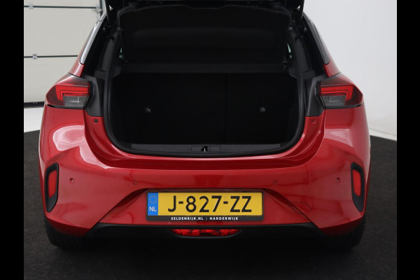 Opel CORSA-E GS Line 50 kWh | 1e eigenaar | Stoel & stuurverwarming | Carplay | Navigatie | Full LED | 17'' | Climate control | Cruise control | Bluetooth