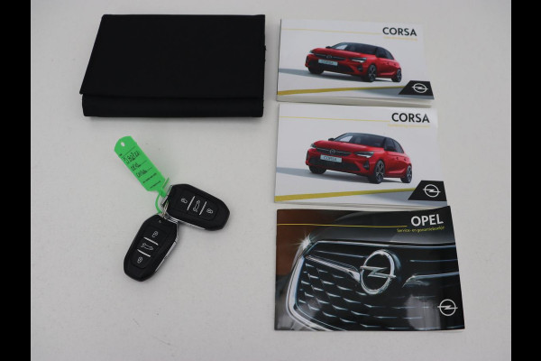 Opel CORSA-E GS Line 50 kWh | 1e eigenaar | Stoel & stuurverwarming | Carplay | Navigatie | Full LED | 17'' | Climate control | Cruise control | Bluetooth
