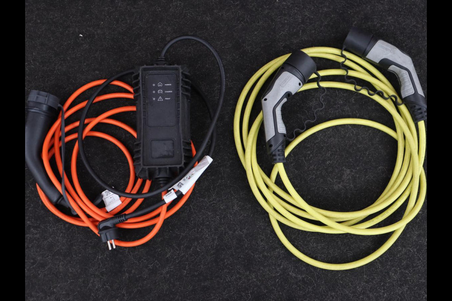 Opel CORSA-E GS Line 50 kWh | 1e eigenaar | Stoel & stuurverwarming | Carplay | Navigatie | Full LED | 17'' | Climate control | Cruise control | Bluetooth