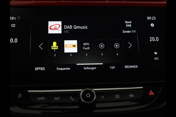 Opel CORSA-E GS Line 50 kWh | 1e eigenaar | Stoel & stuurverwarming | Carplay | Navigatie | Full LED | 17'' | Climate control | Cruise control | Bluetooth