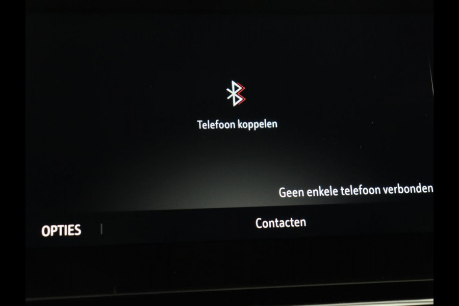 Opel CORSA-E GS Line 50 kWh | 1e eigenaar | Stoel & stuurverwarming | Carplay | Navigatie | Full LED | 17'' | Climate control | Cruise control | Bluetooth