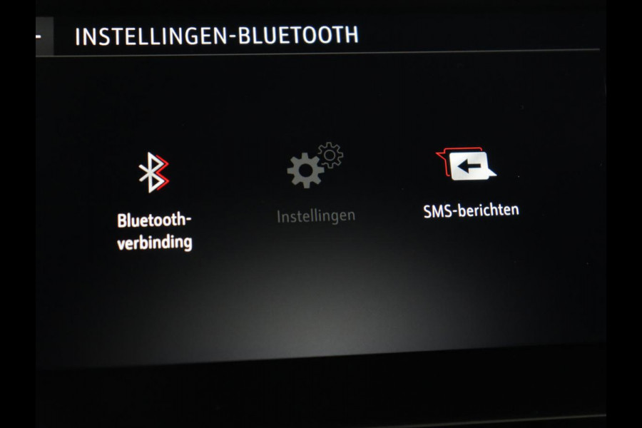 Opel CORSA-E GS Line 50 kWh | 1e eigenaar | Stoel & stuurverwarming | Carplay | Navigatie | Full LED | 17'' | Climate control | Cruise control | Bluetooth