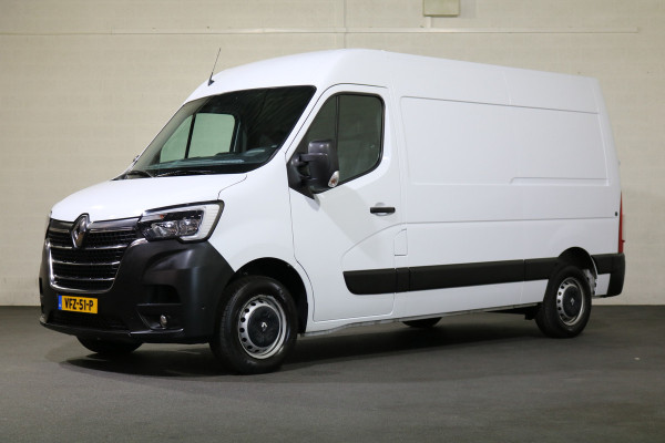 Renault Master 2.3 dCi 135pk L2 H2 Airco Navigatie Camera Trekhaak