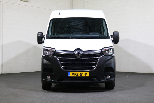 Renault Master 2.3 dCi 135pk L2 H2 Airco Navigatie Camera Trekhaak