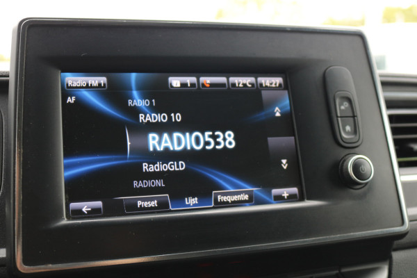 Renault Master 2.3 dCi 135pk L2 H2 Airco Navigatie Camera Trekhaak