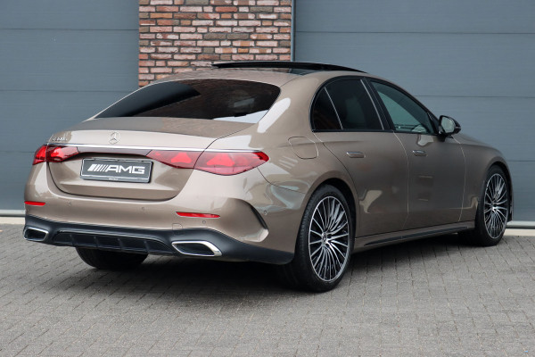 Mercedes-Benz E-Klasse 300 e AMG Line | Hyperscreen | Airmatic | Achterasbesturing | Distronic+ | Stoelventilatie | Memory | Burmester | HUD | Digital Light | Surround Camera | Verwarmd Stuurwiel |