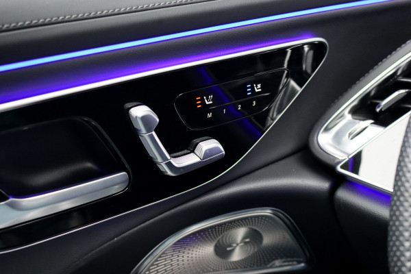 Mercedes-Benz E-Klasse 300 e AMG Line | Hyperscreen | Airmatic | Achterasbesturing | Distronic+ | Stoelventilatie | Memory | Burmester | HUD | Digital Light | Surround Camera | Verwarmd Stuurwiel |