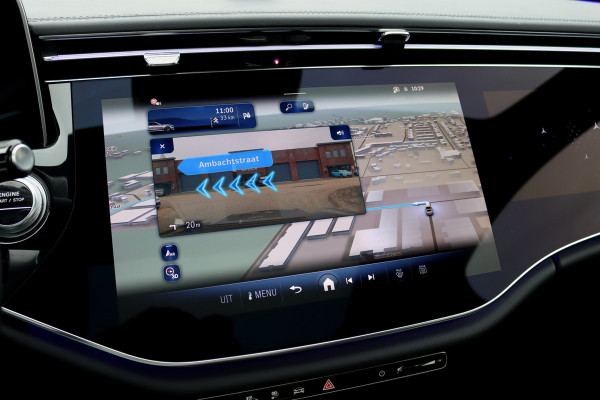 Mercedes-Benz E-Klasse 300 e AMG Line | Hyperscreen | Airmatic | Achterasbesturing | Distronic+ | Stoelventilatie | Memory | Burmester | HUD | Digital Light | Surround Camera | Verwarmd Stuurwiel |