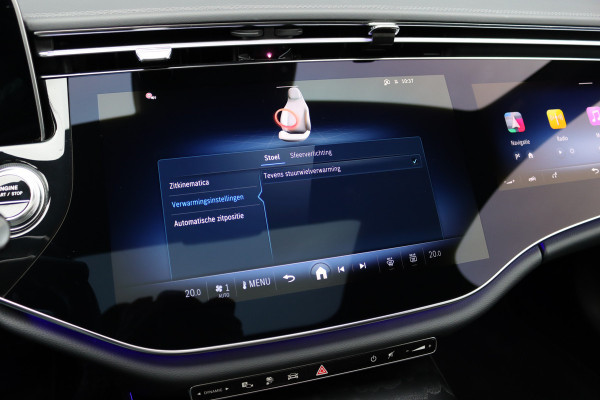 Mercedes-Benz E-Klasse 300 e AMG Line | Hyperscreen | Airmatic | Achterasbesturing | Distronic+ | Stoelventilatie | Memory | Burmester | HUD | Digital Light | Surround Camera | Verwarmd Stuurwiel |