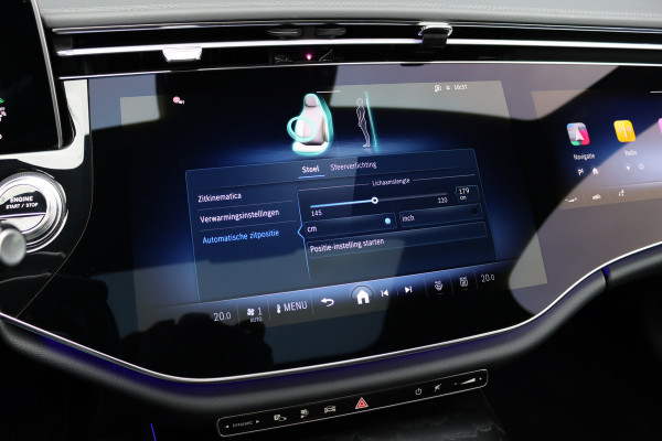 Mercedes-Benz E-Klasse 300 e AMG Line | Hyperscreen | Airmatic | Achterasbesturing | Distronic+ | Stoelventilatie | Memory | Burmester | HUD | Digital Light | Surround Camera | Verwarmd Stuurwiel |