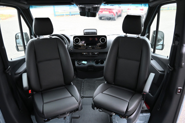 Mercedes-Benz Sprinter 319 CDI 4x4 L2H2 Pro Draaistoelen, Distronic, LED, Electrische schuifdeur