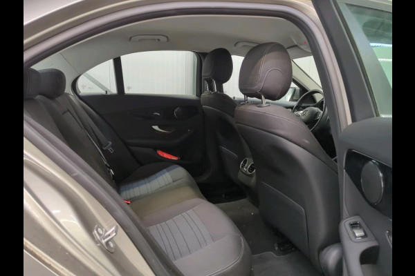 Mercedes-Benz C-Klasse 200d Aut. Business Sol. | Trekhaak | Navi | Camera |