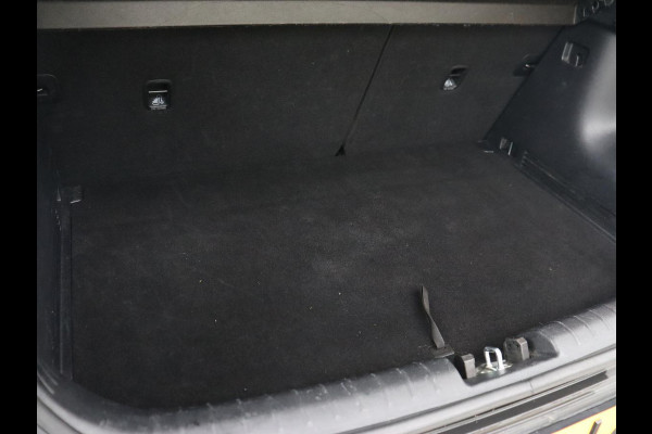 Kia Stonic 1.0 T-GDi ExecutiveLine | Leder | Stoel & stuurverwarming | Carplay | Camera | Keyless | Navigatie | Climate control | Cruise control