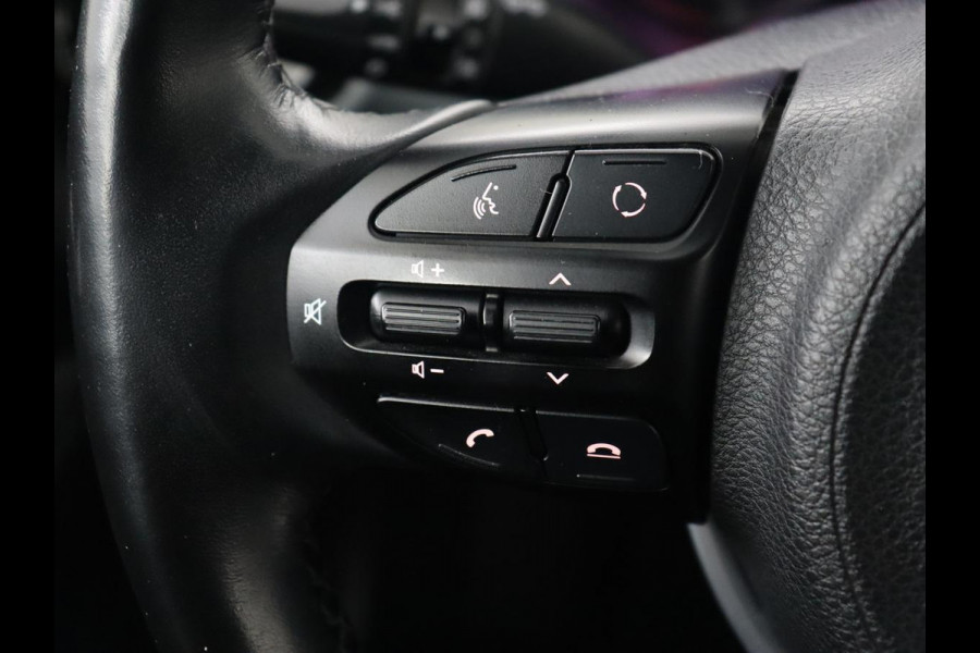 Kia Stonic 1.0 T-GDi ExecutiveLine | Leder | Stoel & stuurverwarming | Carplay | Camera | Keyless | Navigatie | Climate control | Cruise control