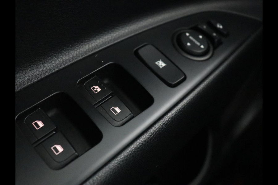 Kia Stonic 1.0 T-GDi ExecutiveLine | Leder | Stoel & stuurverwarming | Carplay | Camera | Keyless | Navigatie | Climate control | Cruise control